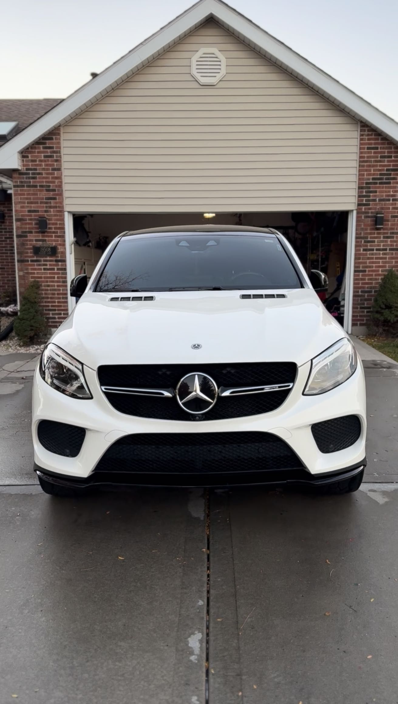 Mercedes exterior detailing