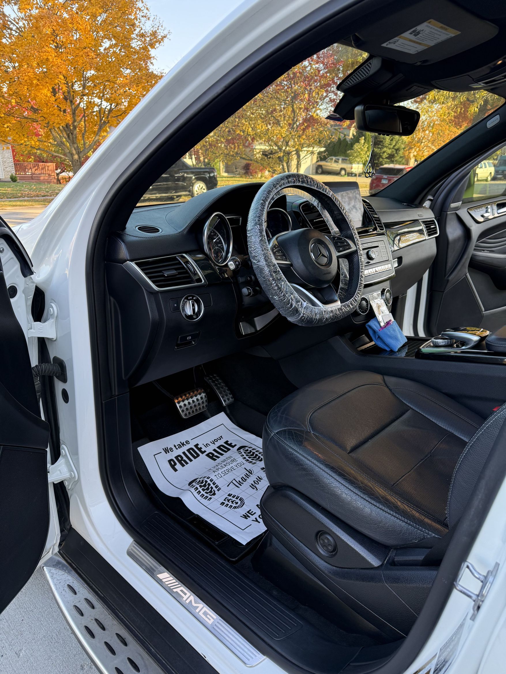 Mobile detailing on location